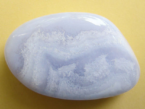 KAMIENIE SZLACHETNE - chalcedon.jpg